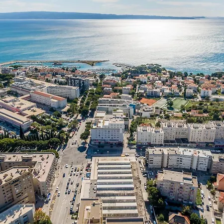 Lazarica Penthouse Apartament
