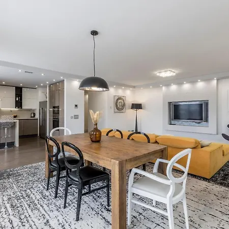 Apartment Lazarica Penthouse Split