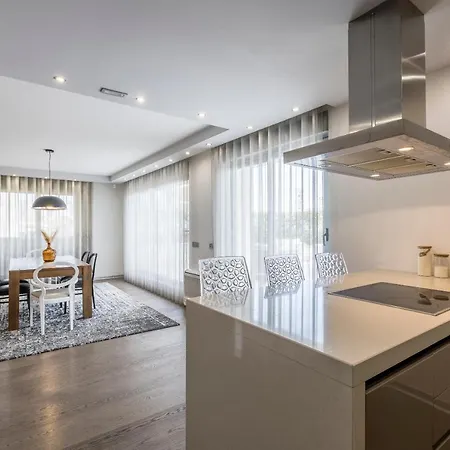 Apartment Lazarica Penthouse Split